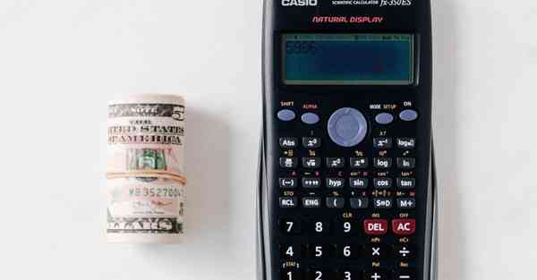 胡萝卜智能分拣机器人：未来农业智能化的关键