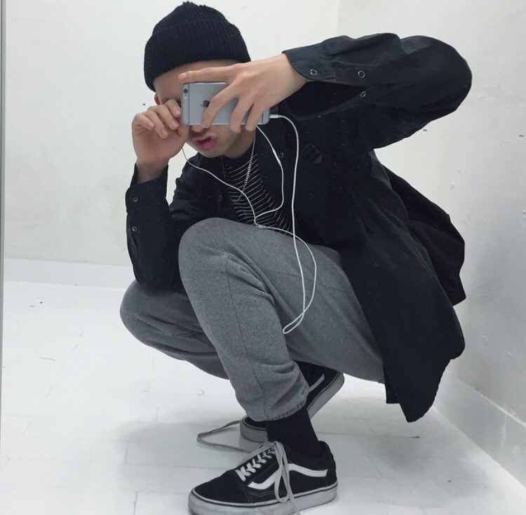 于烁辉榕