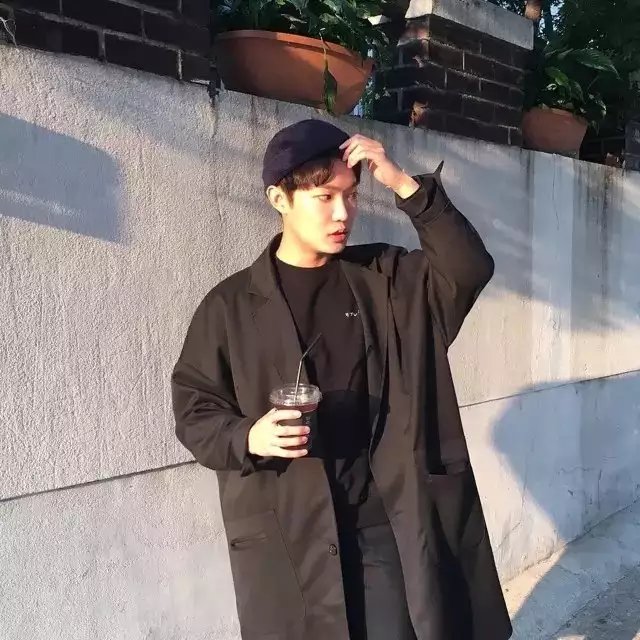 禄昭可磊
