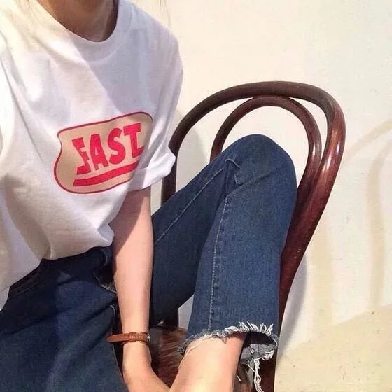 上官发纪红